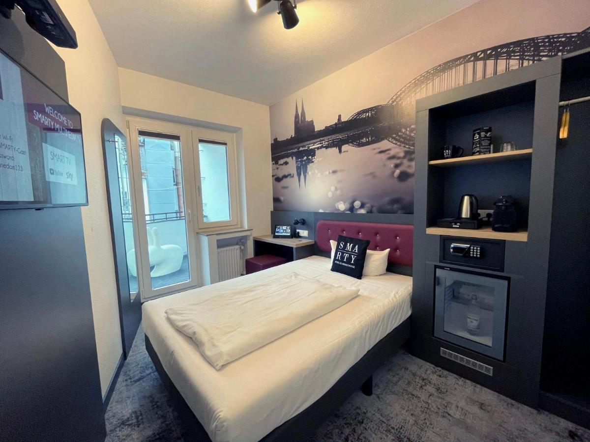 Smarty Cologne Dom Hotel - Boardinghouse - Kontaktloser Self Check-In Eksteriør billede
