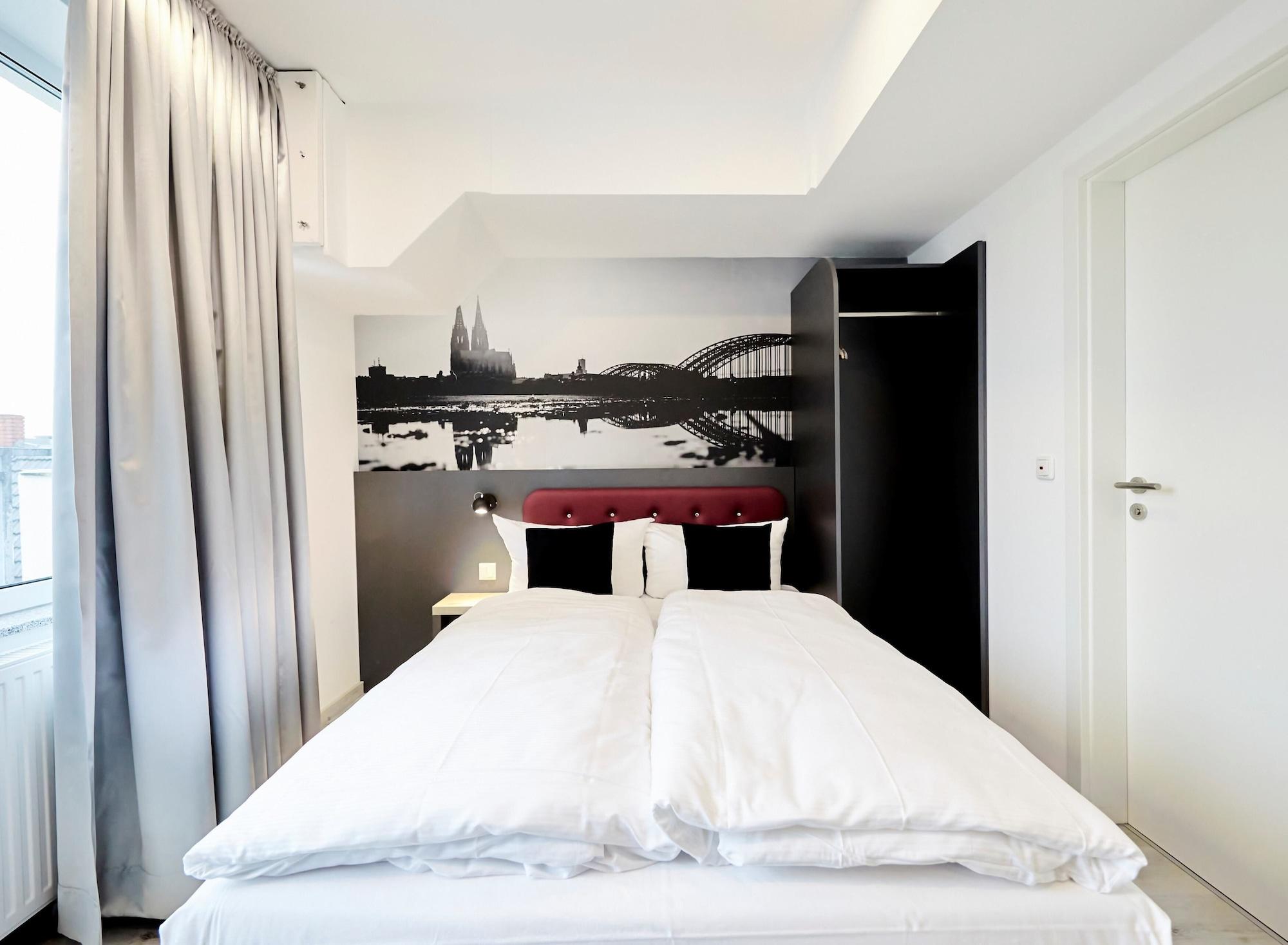 Smarty Cologne Dom Hotel - Boardinghouse - Kontaktloser Self Check-In Eksteriør billede